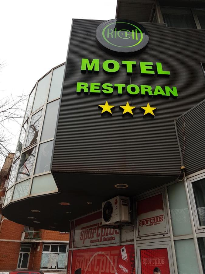 Hotel Richi Зеница Экстерьер фото