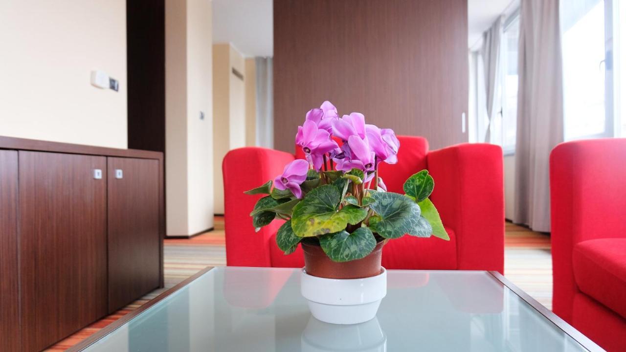 Hotel Richi Зеница Экстерьер фото
