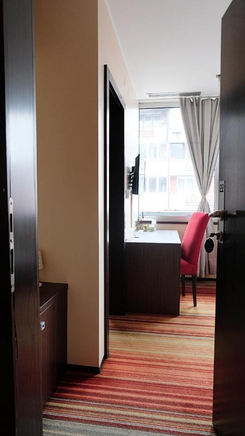 Hotel Richi Зеница Экстерьер фото