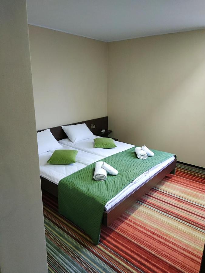 Hotel Richi Зеница Экстерьер фото